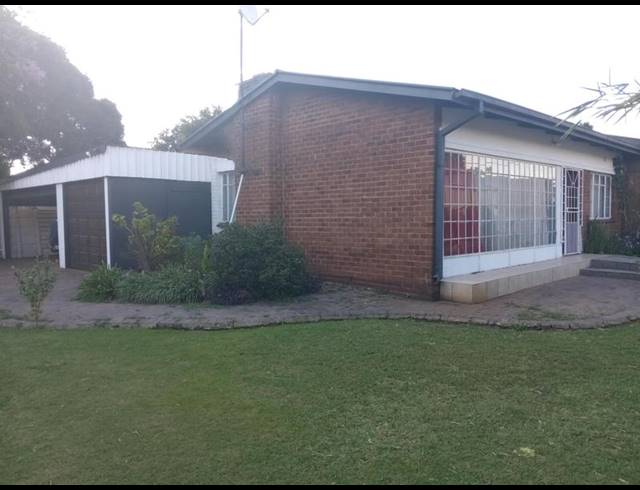 3 BEDROOM HOUSE FOR SALE IN VANDERBIJLPARK SW 1